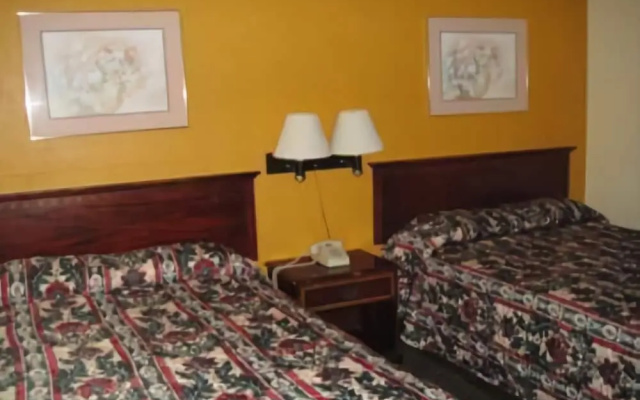 Sugar Creek Inn
