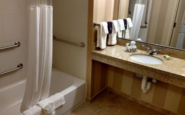 Best Western Plus University Park Inn & Suites