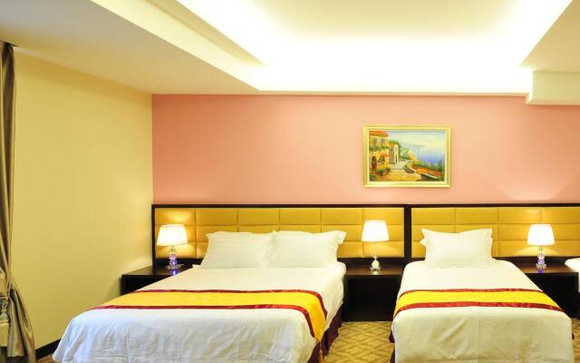 Hallmark Crown Hotel