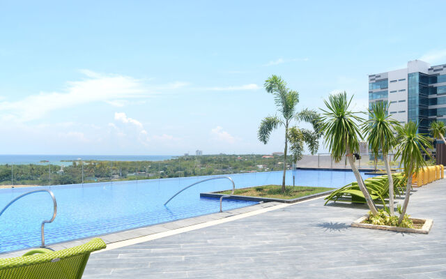 8 Newtown Blvd Apartments