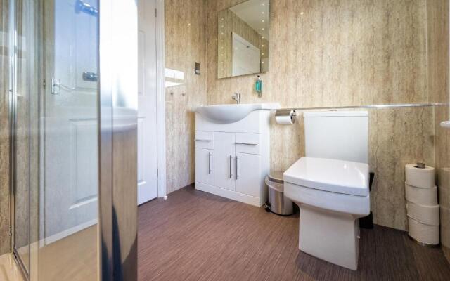 Cheshire Hospitality Ltd T/A Lennox Lea Studios & Apartments