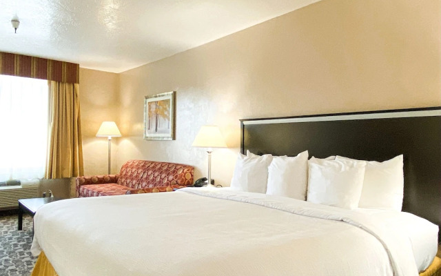 Weston Plaza Hotel