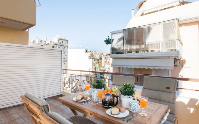 Nephiria's Boho House with Acropolis View