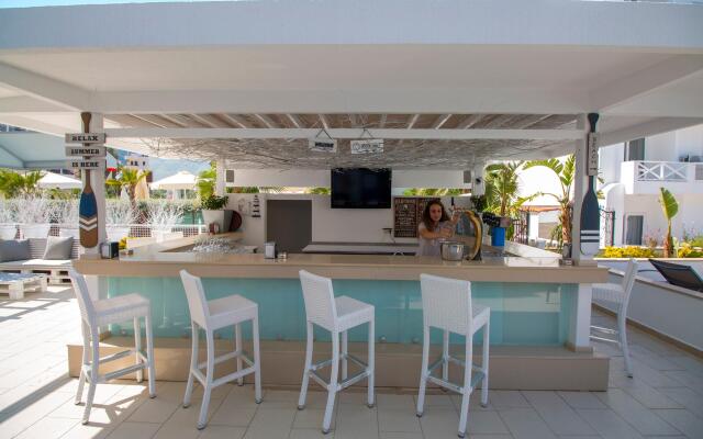Munamar Beach Residence