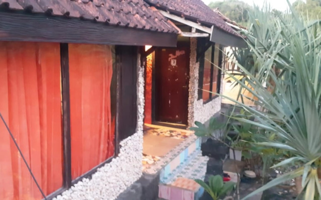 Penginapan BoB Home