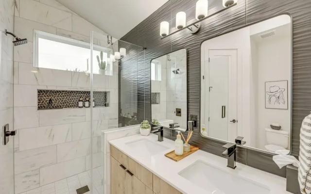 Modern Austin Retreat w/ Heated Cowboy Pool!