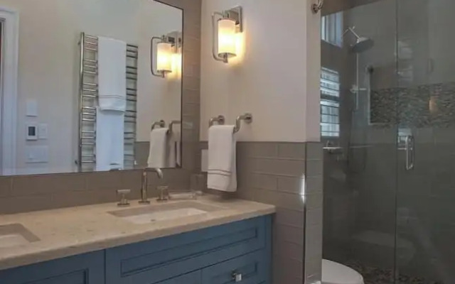 ST Lawrence Street 12