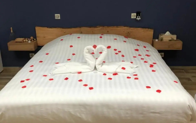 L EDEN et sa love room avec balnéothérapie