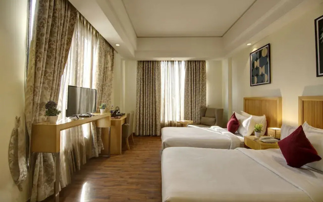 Saltstayz Select - Galleria Market & Golf Course Road
