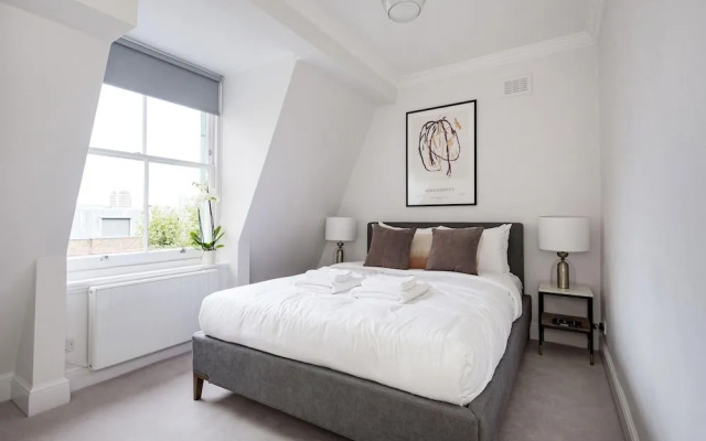 The Knightsbridge Suite Next to Sloane Square