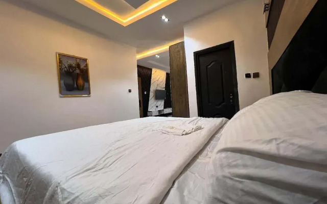 Sound View Lounge and Apartments