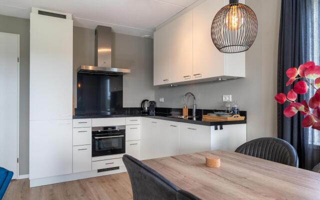 Fine holiday home 300 m from the Oosterschelde estuary