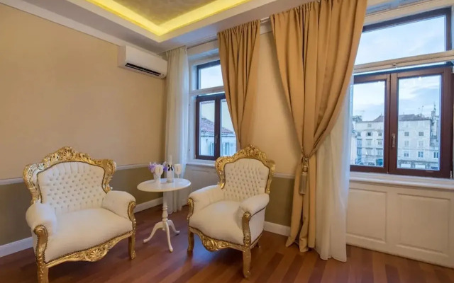 Central Square Heritage Hotel