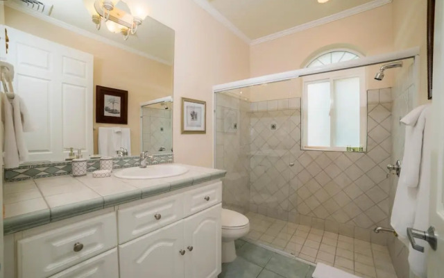 Colina 5E 2 bdr 2 Bath