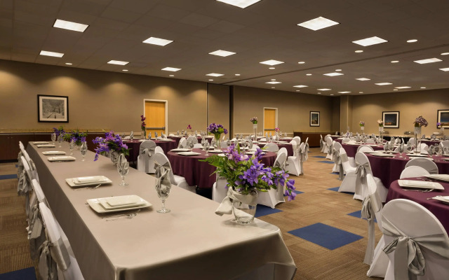 Comfort Inn & Suites Presidential - Downtown Little Rock