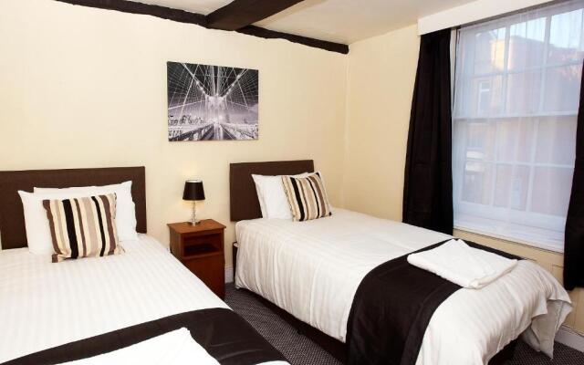 The Black Swan Inn B & B