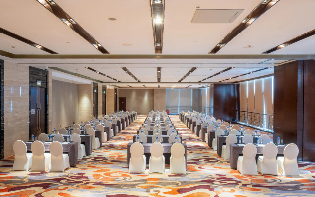 Crowne Plaza Wuxi Taihu by IHG
