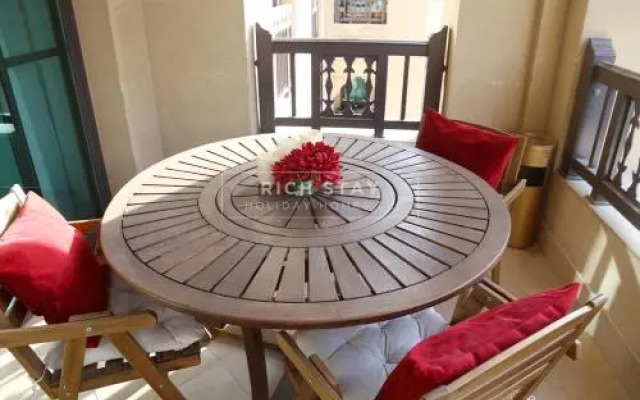 Sensational 1BR apartment in Tajer, Souk Al-Bahar