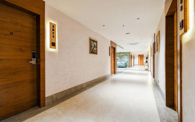 Deluxe Double Stays Near Paridh Crossing