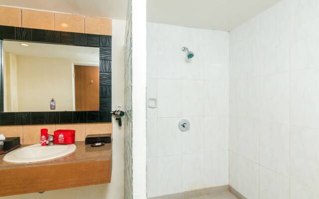 ZEN Rooms Kuta Kartika Plaza 2
