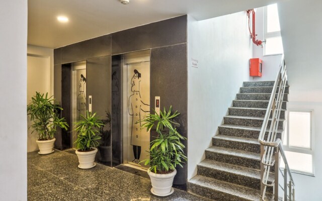 OYO Townhouse 156 Maraimalai Nagar