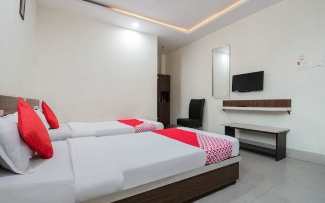 Oyo 44287 Hotel Aarav Plaza