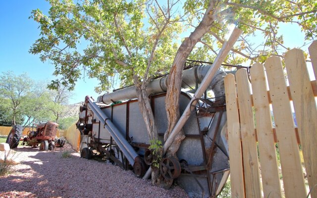 The Escape to East Zion