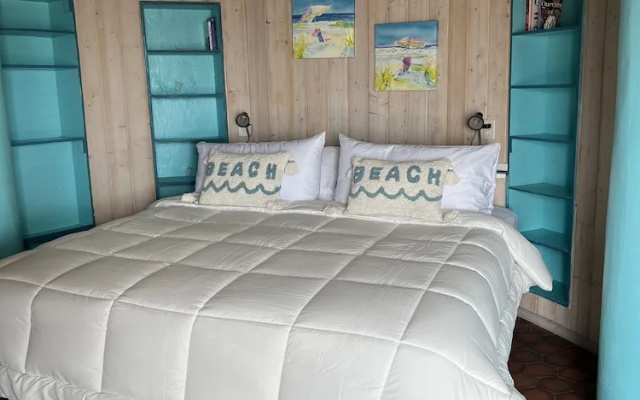 Barnacle Resort