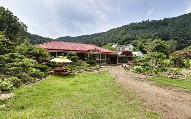 Yeoju Haneuljeongwon Pension