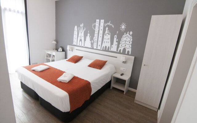 Hostal Live Barcelona 2