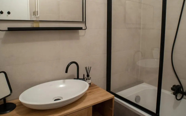 Cozy and fully equiped suite apartment at Ku'damm (80 m2)