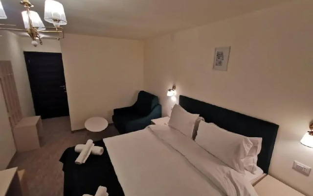 . Cabana Cerbul Camere De Inchiriat