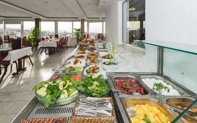 Kuran Hotel International