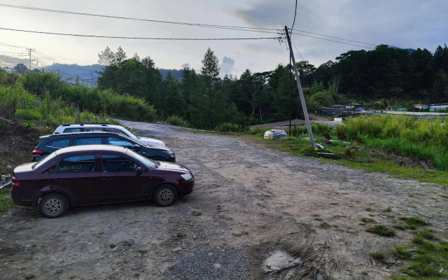 Blue Mountain Lodge Kundasang