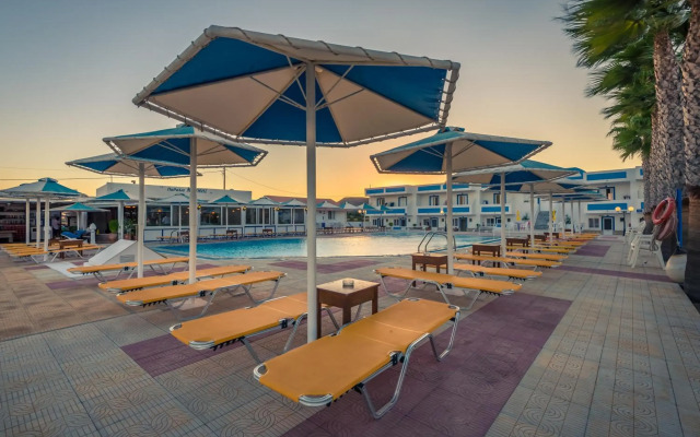 Mammis Beach Hotel