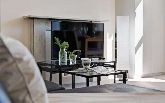 The Horn Lane Apartment