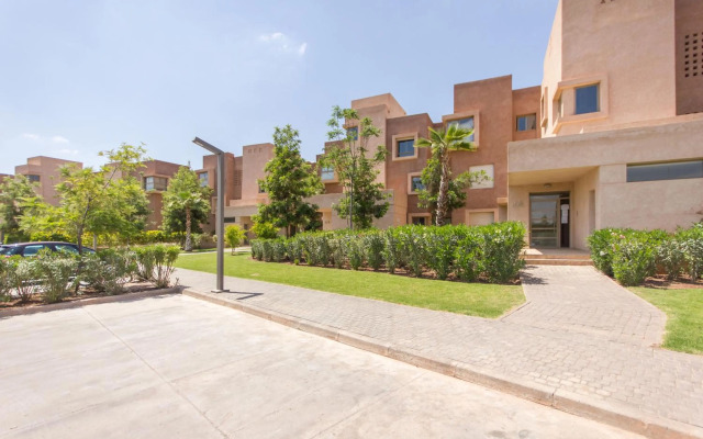 Luxe & Privilège - Prestigia Topaze