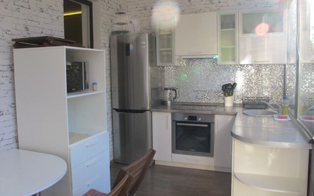 Apartment on Triumfalnaya St. 12-5