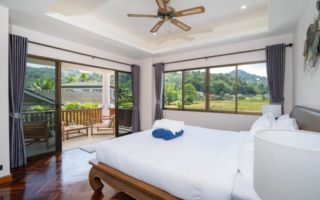 Tropical 3BR Pool Villa Amaya in Kamala