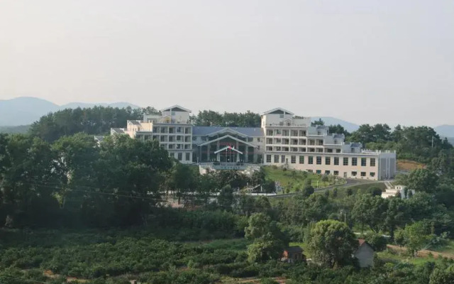 Weishui Holiday Inn
