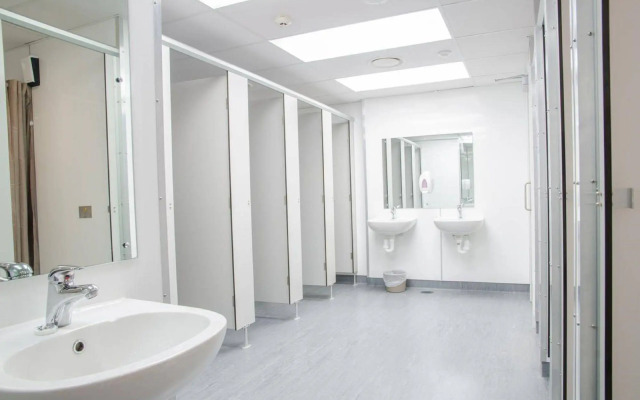 The Setup on Dixon - Hostel