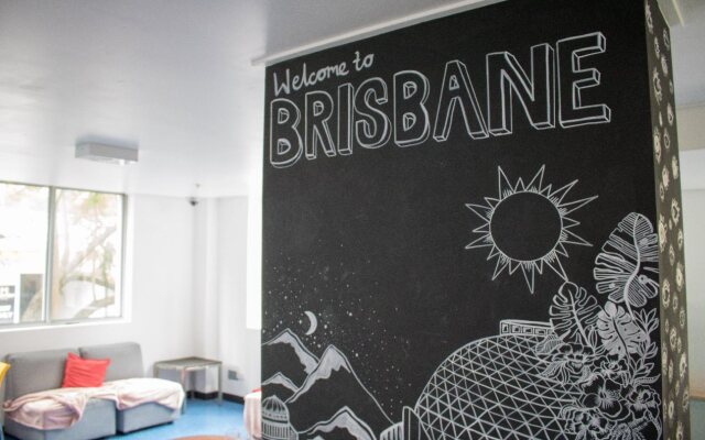 Base Brisbane Uptown Backpackers