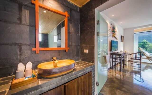 QuietYard YangshuoRiverside HolidayHotel