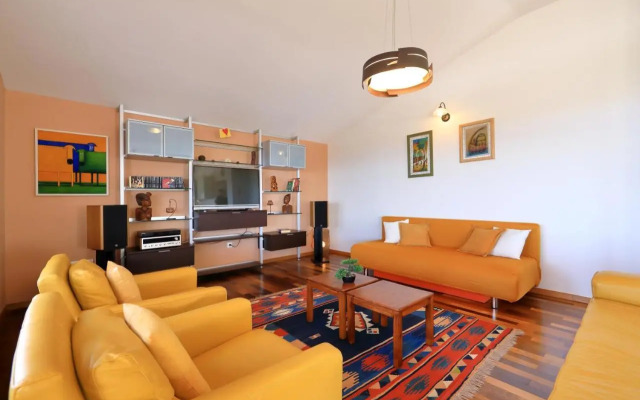 Vanda Land Penthouse