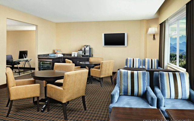 Sheraton Vancouver Guildford Hotel