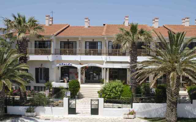 Hydrele Beach Hotel