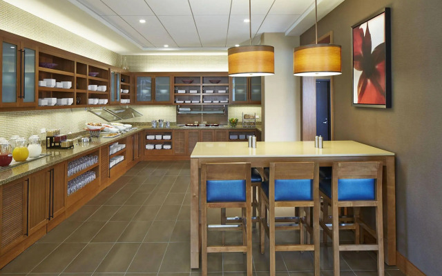 Hyatt Place Lansing - East