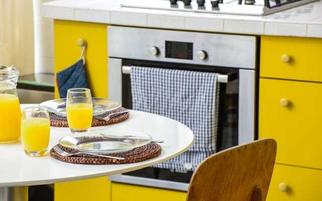One of a kind Bright Modern and Central