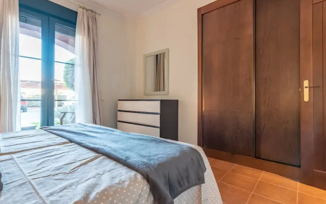 Apartment Near Golf and Beach
