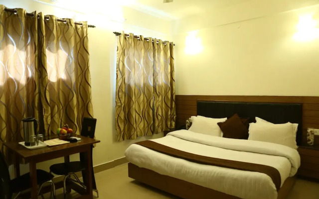 OYO Rooms Mussoorie Library